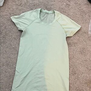 Lululemon Athletica Light Green Short Sleeve Tee